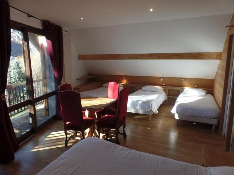 Hotel Les Vallois Вальлуиз Номер фото