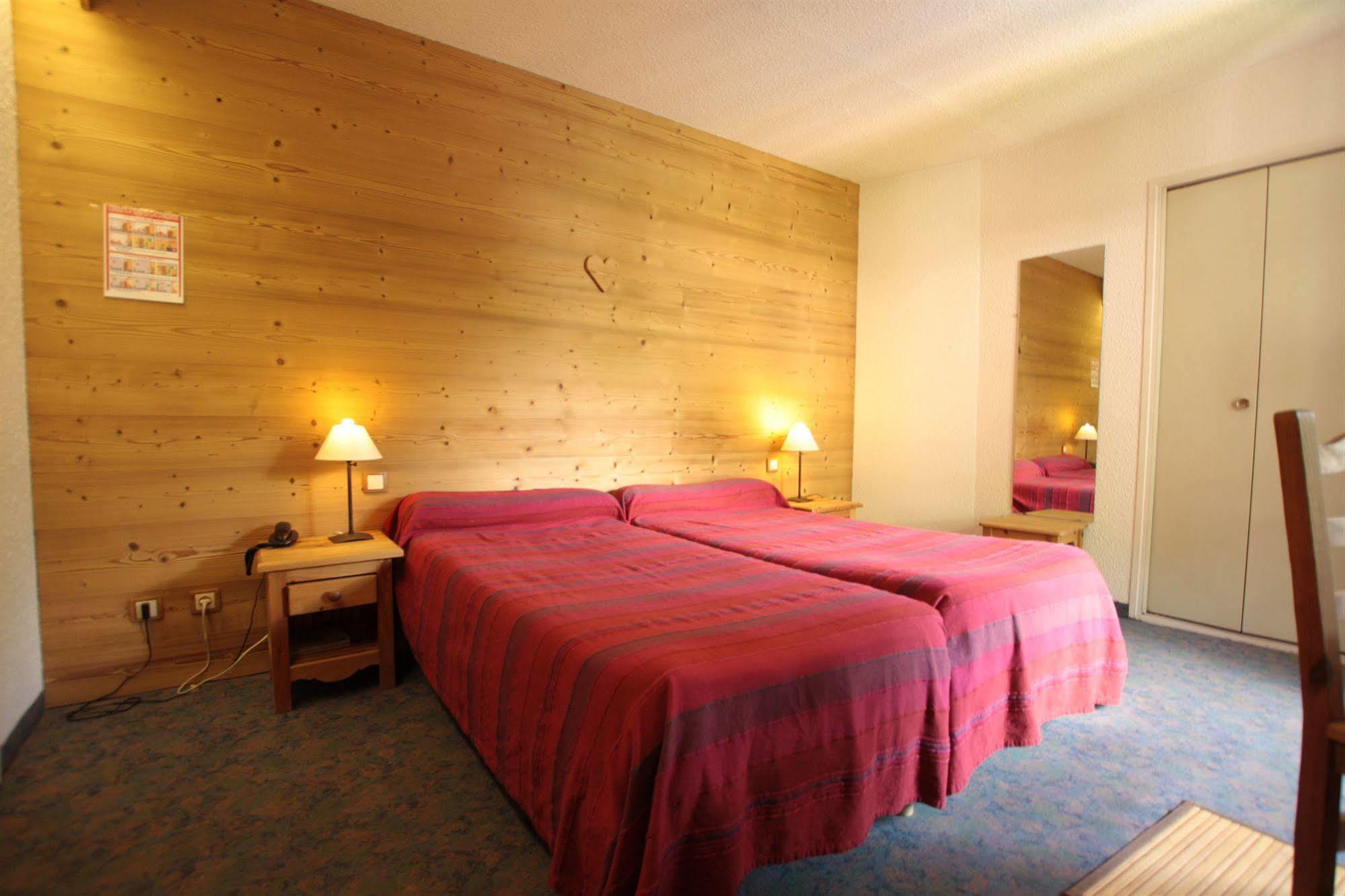 Hotel Les Vallois Вальлуиз Экстерьер фото